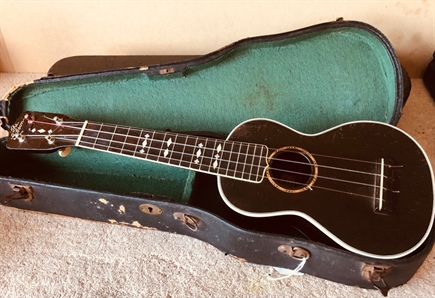 Rare 1929 Gibson U3 Soprano Ukelele, 'The Gibson' , excellent original condition, inc case