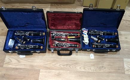 3 MINT clarinets for sale Yamaha YCL211, Buffet Crampon B12 x 2, all in excellent condition.