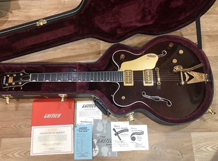 MINT Gretsch 6122TCountry Gentleman, kept as new, with complete case candy