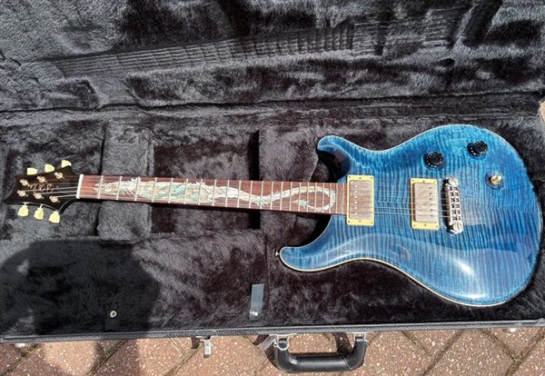 PRS McCarty USA electric guitar,blue flame, dragon inlay, great condition, 