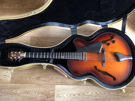 Landscape Japanese handmade Jazz guitar, 'the best'