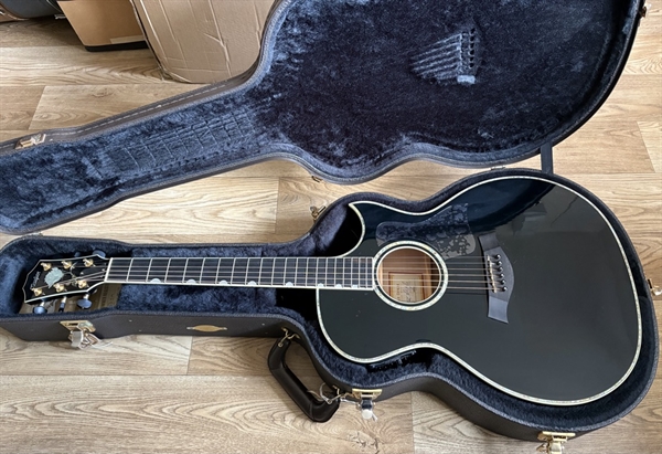 04'Taylor Doyle Dykes DDSM guitar, mint, for sale