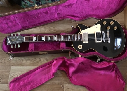 1989 Gibson Les Paul standard electric guitar all original, finished in black, de luxe Gibson case