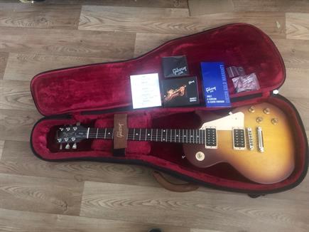 2019 Gibson Les Paul tribute model, as new!