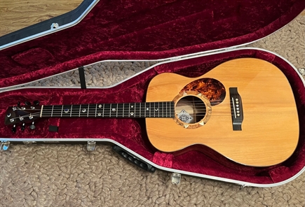 Rare George Risanyi OM guitar, custom made for Chris Difford (Squeeze),  acoustic electric !
